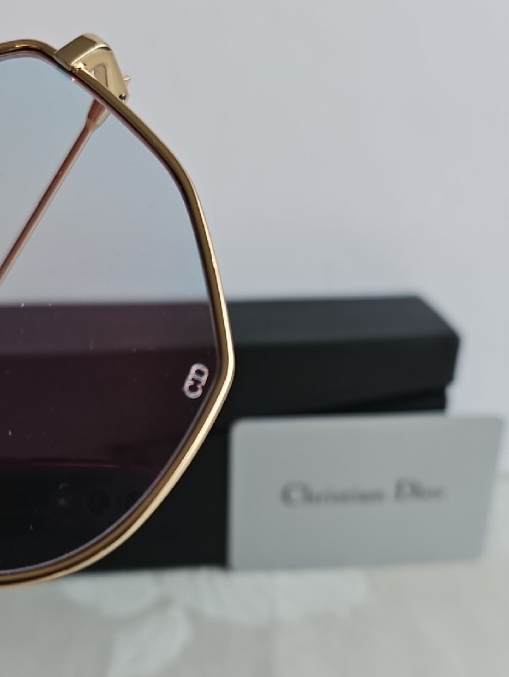 Dior Women's Sunglasses with Pink Lenses and Gold Frame - Picture 7 of 7